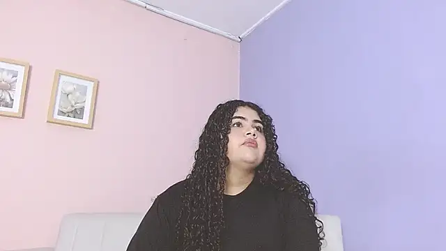 lourdes moon22 online show from September 10, 12:38 pm