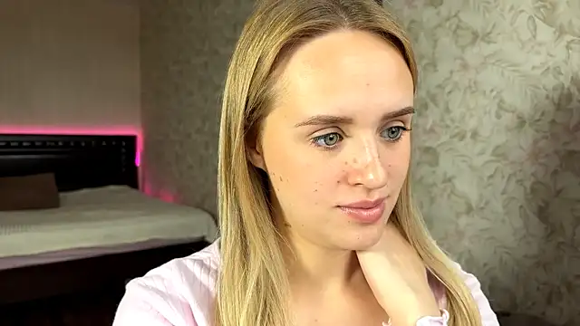 ElisabetLorney online show from October 13, 8:36 am