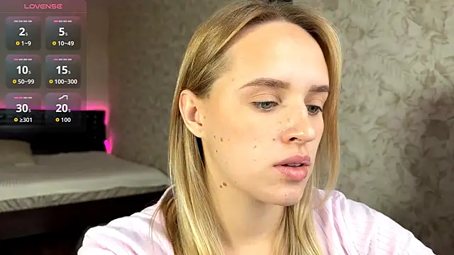 ElisabetLorney online show from October 20, 8:15 am