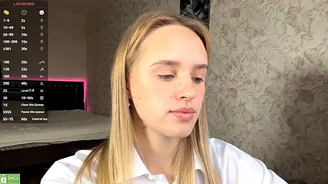 ElisabetLorney online show from October 31, 8:15 am