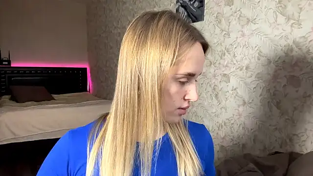 ElisabetLorney online show from November 18, 8:08 am