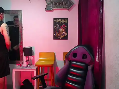 Snapshot of g0lden_boss chatting on November 20, 1:55 pm g0lden boss online show from November 20, 1:55 pm