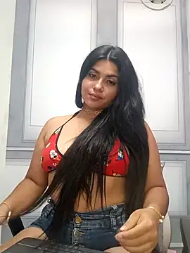 Snapshot of Scarleth_horny chatting on October 5, 10:13 am Scarleth horny online show from October 5, 10:13 am