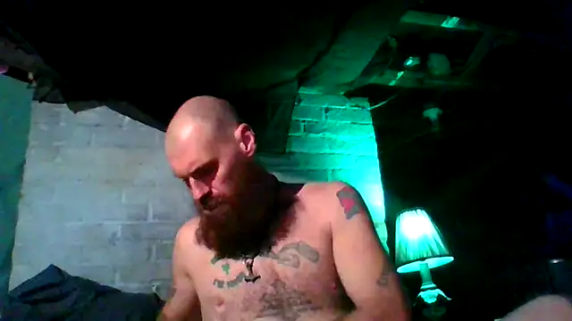 Snapshot of Cowboy815 chatting on October 22, 12:16 pm Cowboy815 online show from October 22, 12:16 pm