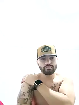 Snapshot of este_juan chatting on November 23, 2:55 am este juan online show from November 23, 2:55 am