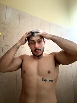 Snapshot of Darg98 chatting on October 1, 10:27 pm Darg98 online show from October 1, 10:27 pm