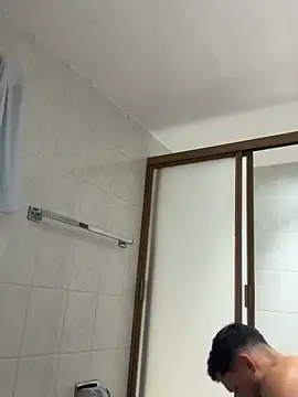 Snapshot of Darg98 chatting on October 6, 5:38 am Darg98 online show from October 6, 5:38 am