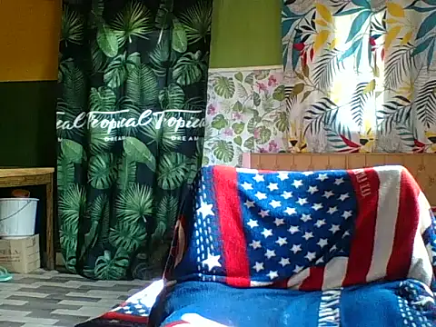 Snapshot of SEXY_METISE chatting on November 29, 4:59 am SEXY METISE online show from November 29, 4:59 am