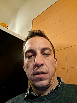 strangerwild online show from November 20, 6:24 am