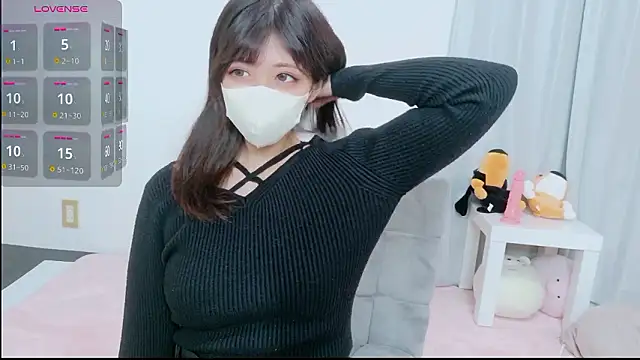 Snapshot of hinachuuu__D chatting on November 14, 5:17 am hinachuuu D online show from November 14, 5:17 am