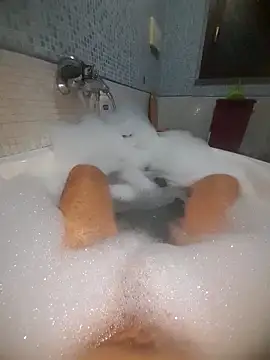 gigilola84 online show from December 1, 5:18 pm