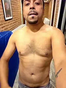 Snapshot of BindaasBong chatting on September 27, 6:51 am BindaasBong online show from September 27, 6:51 am