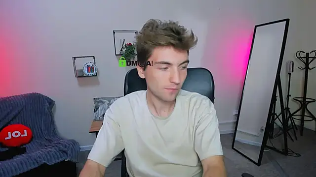 Snapshot of joseph_bear_ chatting on September 22, 7:27 pm joseph bear online show from September 22, 7:27 pm