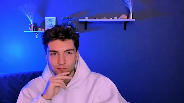 Snapshot of joseph_bear_ chatting on December 18, 7:53 pm joseph bear online show from December 18, 7:53 pm