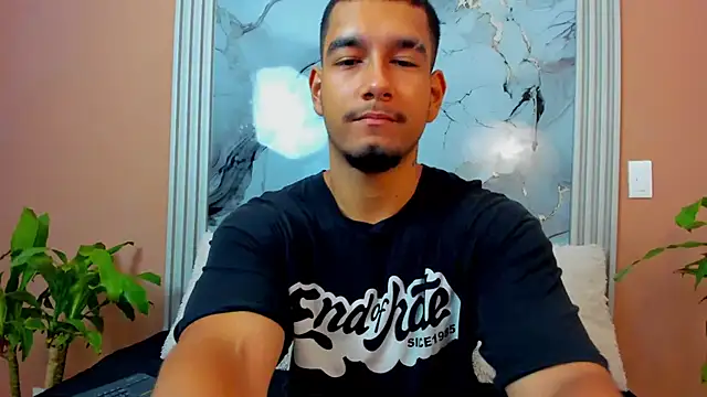 Snapshot of chatting on October 11, 11:20 am online show from October 11, 11:20 am