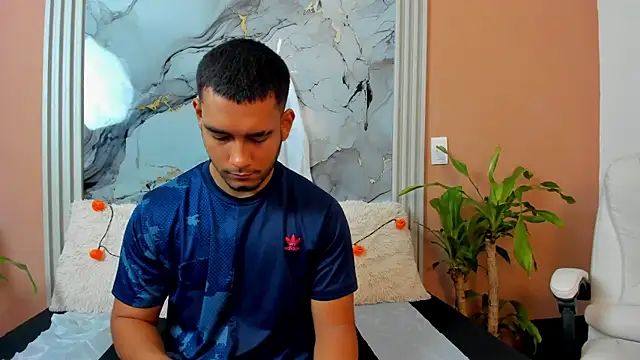 Snapshot of chatting on October 30, 11:11 am online show from October 30, 11:11 am