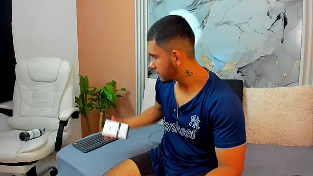 Snapshot of chatting on November 7, 12:27 pm online show from November 7, 12:27 pm