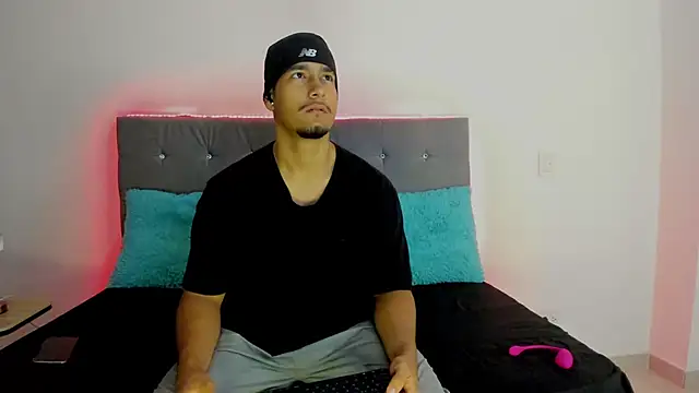 Snapshot of chatting on November 19, 11:10 am online show from November 19, 11:10 am