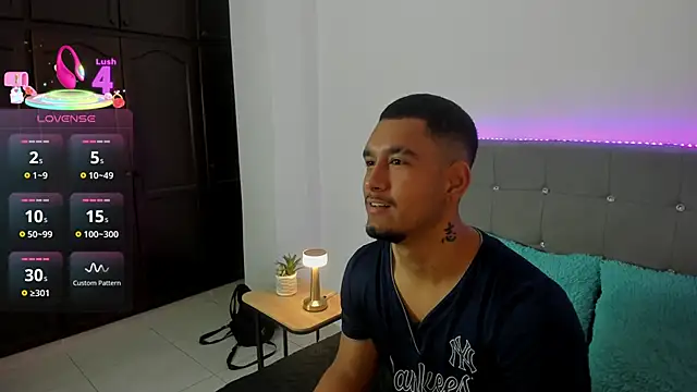 Snapshot of chatting on November 22, 11:09 am online show from November 22, 11:09 am