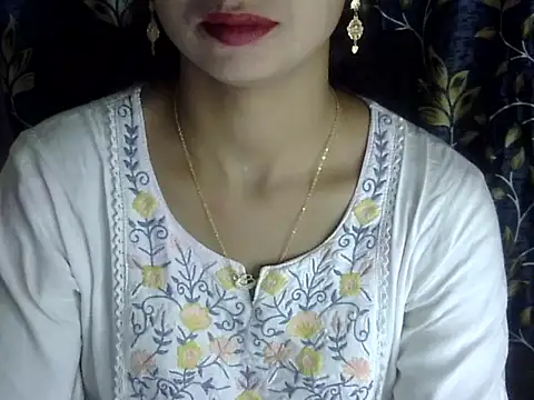 Snapshot of Rahat_S chatting on October 28, 3:21 am Rahat S online show from October 28, 3:21 am