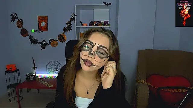 Snapshot of keylas_moan chatting on October 31, 10:27 am keylas moan online show from October 31, 10:27 am