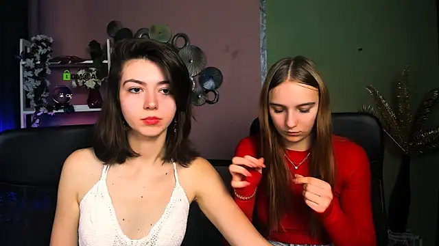 Snapshot of keylas_moan chatting on November 25, 1:44 pm keylas moan online show from November 25, 1:44 pm