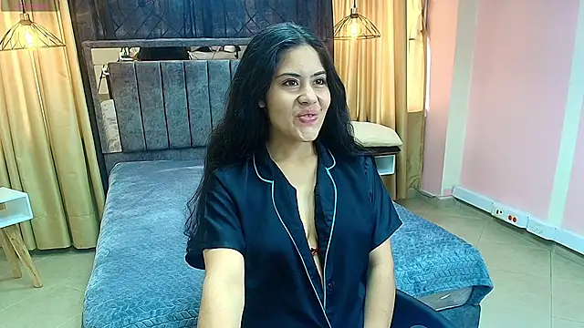 Snapshot of Honey_Love__ chatting on September 9, 1:43 pm Honey Love online show from September 9, 1:43 pm