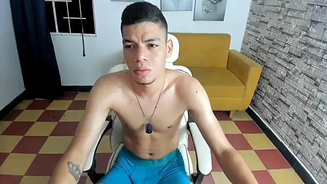 Snapshot of andres_sant chatting on September 18, 4:03 am andres sant online show from September 18, 4:03 am