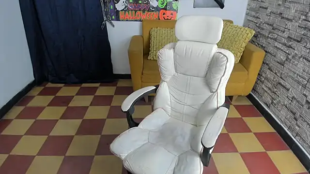 Snapshot of andres_sant chatting on October 30, 4:36 am andres sant online show from October 30, 4:36 am