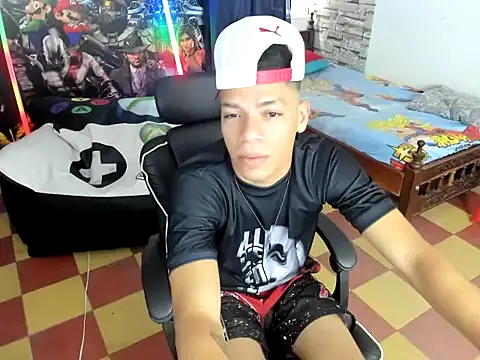 Snapshot of andres_sant chatting on November 24, 6:29 pm andres sant online show from November 24, 6:29 pm