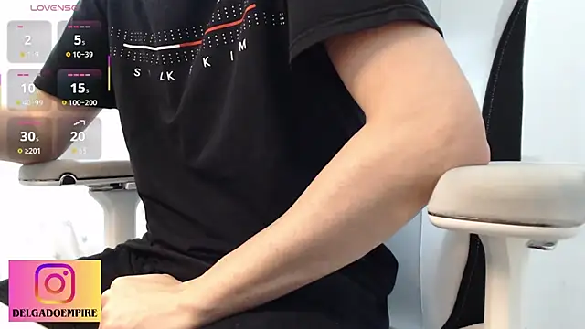 delgadopollon1991 online show from March 8, 11:41 pm