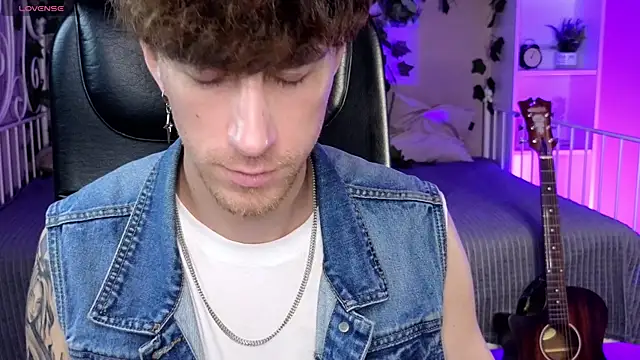 mark caron online show from October 17, 8:33 pm