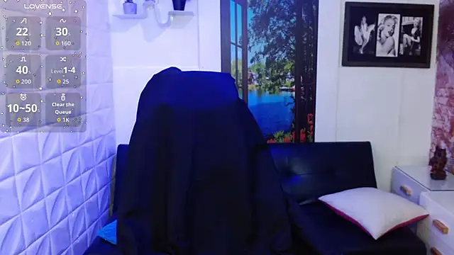 Eva Roussell online show from November 13, 3:55 pm