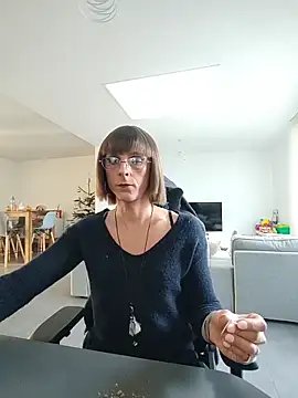 Snapshot of jenny5962 chatting on December 16, 1:49 pm jenny5962 online show from December 16, 1:49 pm