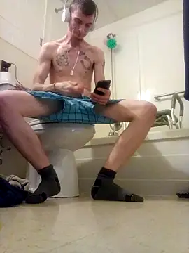 jizzyglizzy92 online show from February 23, 1:25 am