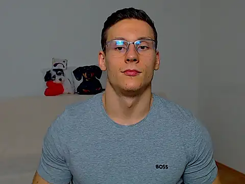 ZeinMiracles online show from October 7, 7:00 pm