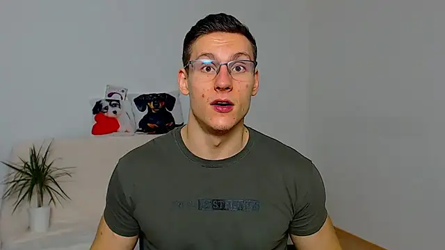 ZeinMiracles online show from November 10, 9:03 pm