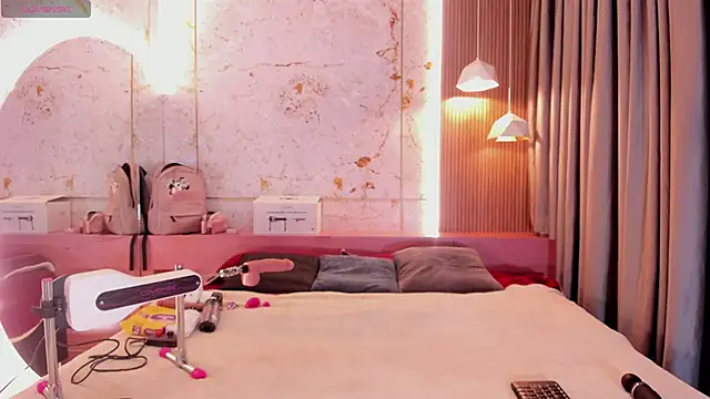 sofiiacarson online show from March 14, 7:19 pm