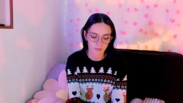 AuroraHans1 online show from December 22, 12:29 am