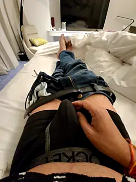 LoveGuruRA online show from September 8, 2:38 pm