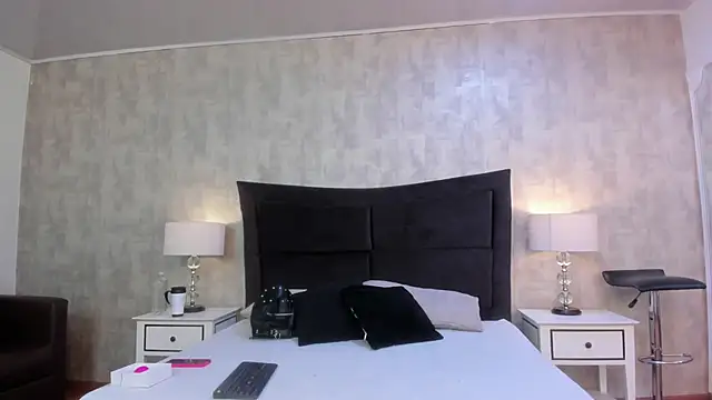 Snapshot of BarbaraLeython1 chatting on October 9, 3:10 pm BarbaraLeython1 online show from October 9, 3:10 pm