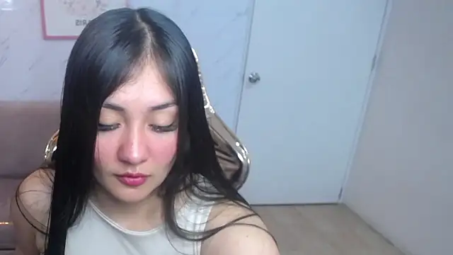 Snapshot of Ivony18_b chatting on September 23, 3:09 am Ivony18 b online show from September 23, 3:09 am