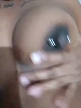 nessinha12 online show from November 5, 1:38 am