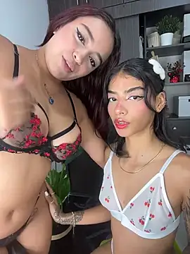 Snapshot of NaughtyNinnaXXX chatting on December 15, 10:36 pm NaughtyNinnaXXX online show from December 15, 10:36 pm