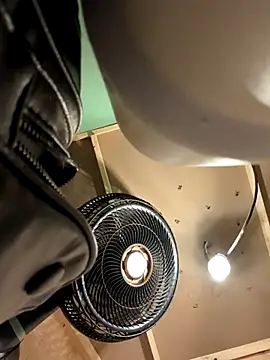 AlannaEvons online show from December 1, 6:46 pm