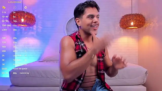 Snapshot of thiago_mercer chatting on September 9, 11:10 am thiago mercer online show from September 9, 11:10 am