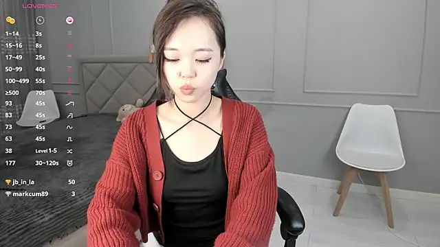 Snapshot of Yunleah chatting on October 7, 2:53 am Yunleah online show from October 7, 2:53 am