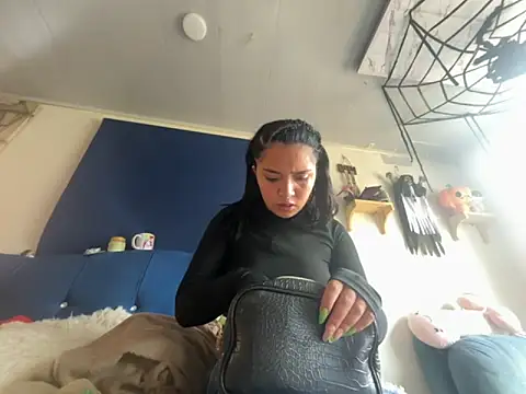 Snapshot of amanne_misa chatting on November 15, 5:53 pm amanne misa online show from November 15, 5:53 pm