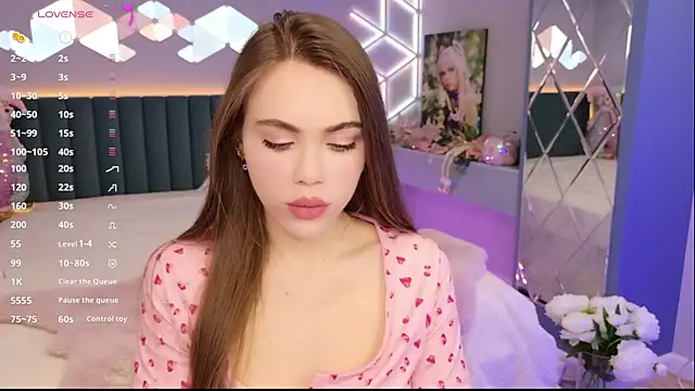 MimiFors online show from April 4, 7:33 pm