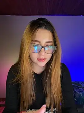 CoraVibes online show from September 18, 7:38 pm